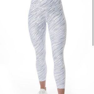 Ptula Desaree Galaxy White (S)